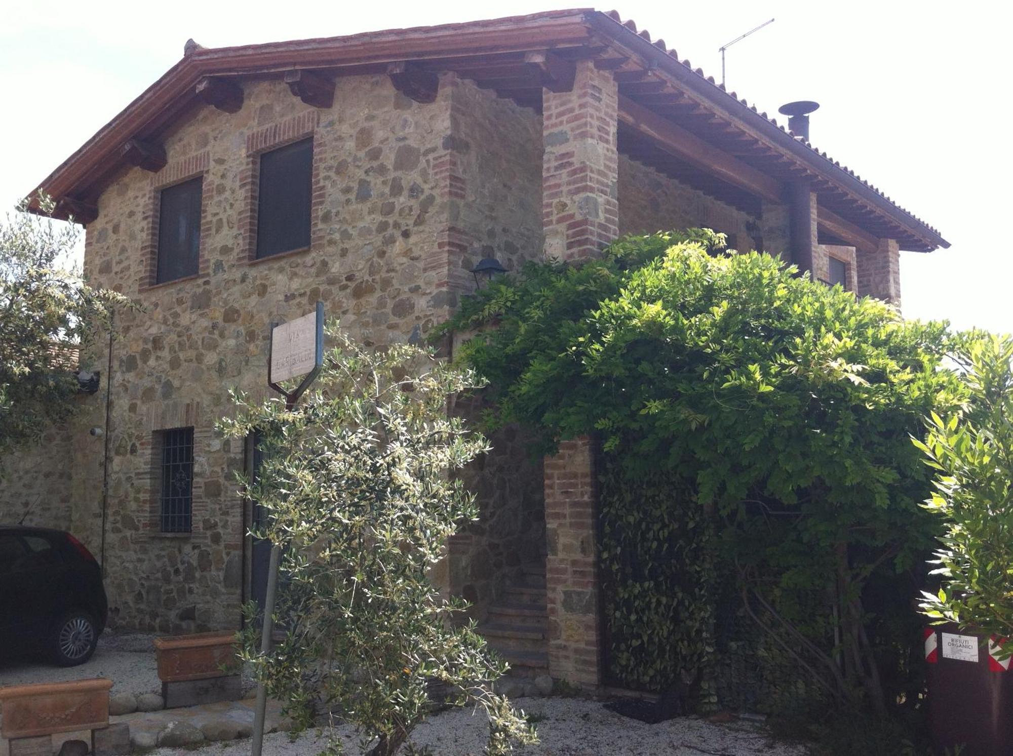 La Locanda Del Colle Bed and Breakfast Canalicchio Exteriör bild